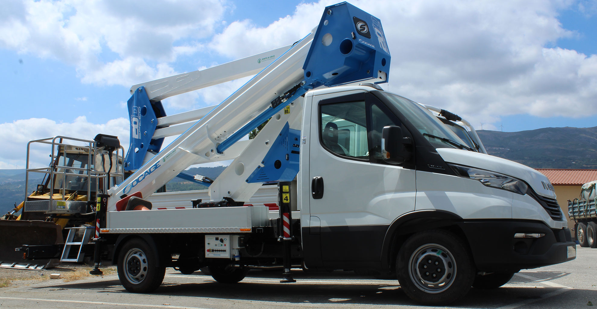 MUNICÍPIO DE VILA REAL REFORÇA MANUTENÇÃO DO COBERTO ARBÓREO COM NOVO EQUIPAMENTO